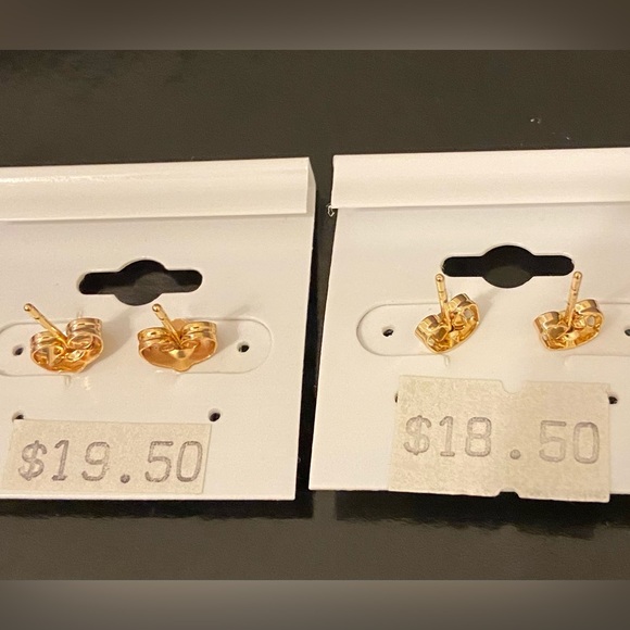 Sequin Earrings Two Pairs New - Picture 5 of 5